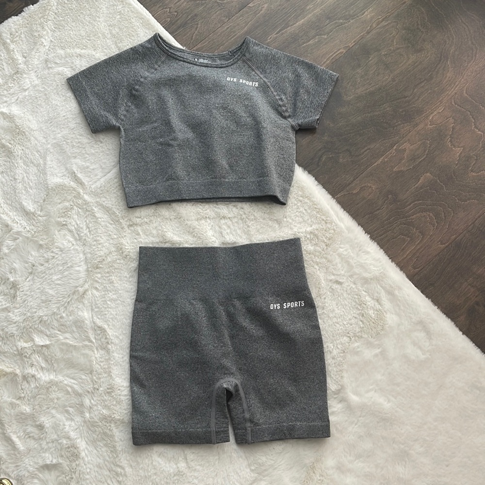 Grey workout set